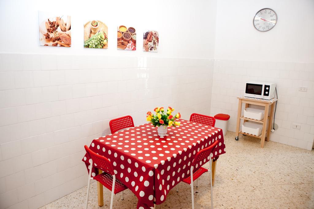 Apartamento Maipiusenza House Monopoli Habitación foto